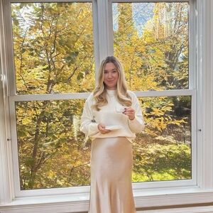 H&M Cream Crew Neck Sweater